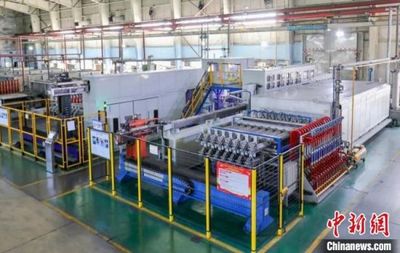 圖為南昌硬質(zhì)合金有限責(zé)任公司生產(chǎn)車間。南昌經(jīng)開區(qū)融媒體中心供圖